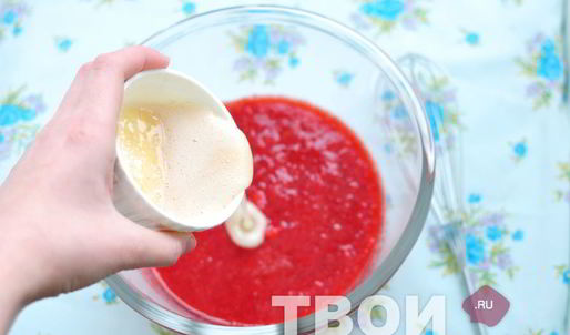 клубничный мусс