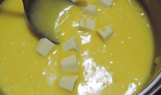 клюквенный торт-мусс с миндальным пралине праздничный