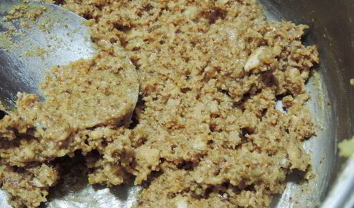 клюквенный торт-мусс с миндальным пралине праздничный