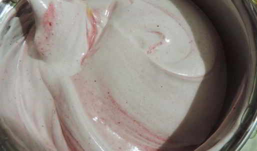 клюквенный торт-мусс с миндальным пралине праздничный