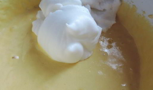 клюквенный торт-мусс с миндальным пралине праздничный