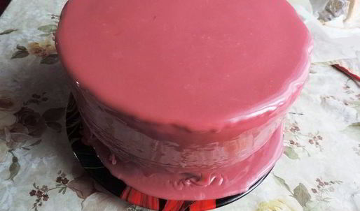 клюквенный торт-мусс с миндальным пралине праздничный