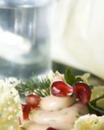 Корзиночки из сыра с муссом из лосося