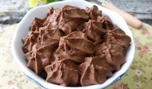 крем-мусс из шоколада и воды