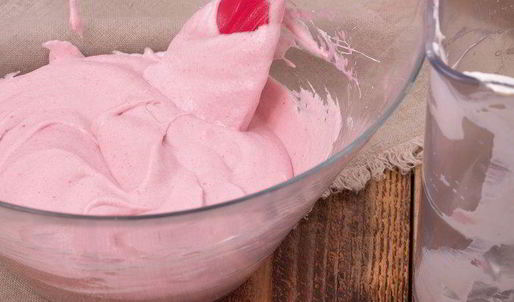 малиновый мусс с ароматом розы