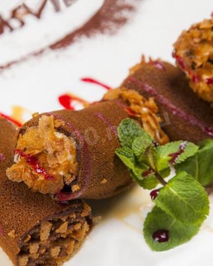 Рецепт ржаных блинчиков с апельсиновым муссом и вафельной крошкой