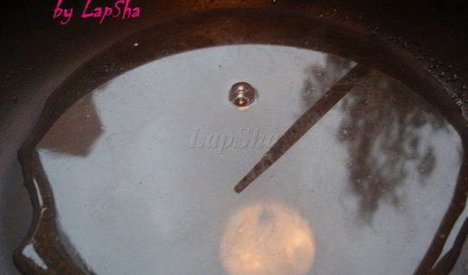 сливы в сиропе с муссом из белого шоколада