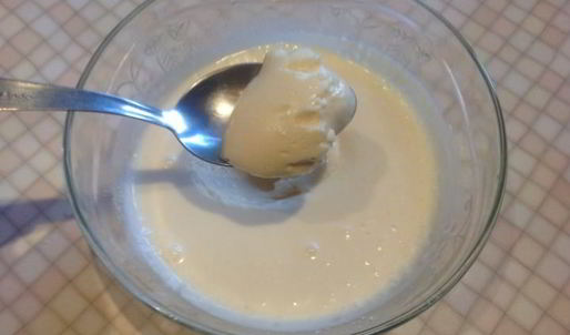 творожный мусс с персиками и киви