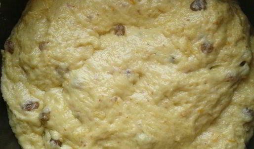 кулич пасхальный на желтках с шафраном
