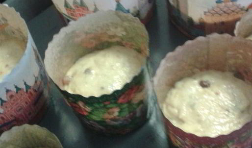 кулич пасхальный на желтках с шафраном