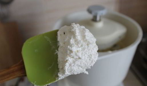 кулич праздничный