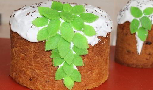 кулич праздничный