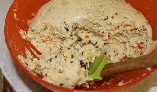 кулич праздничный