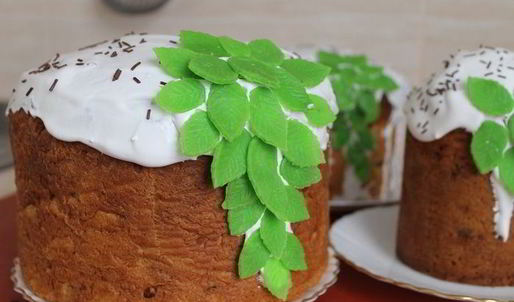 кулич праздничный