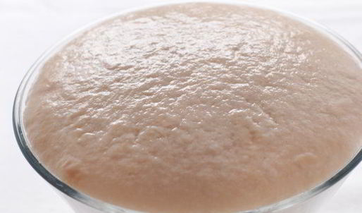 кулич с миндальными орехами