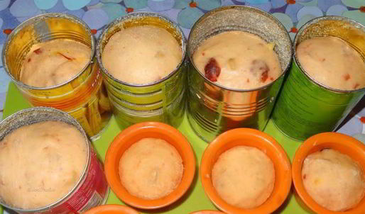 кулич с вяленой вишней и кедровыми орешками