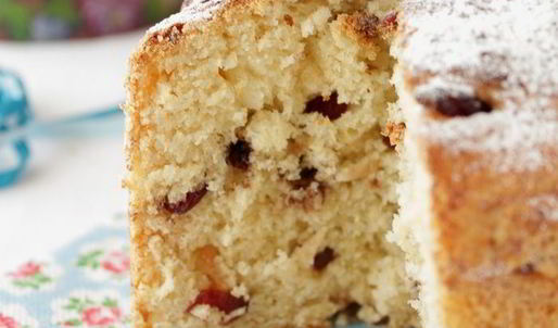 кулич творожный с вяленой клюквой