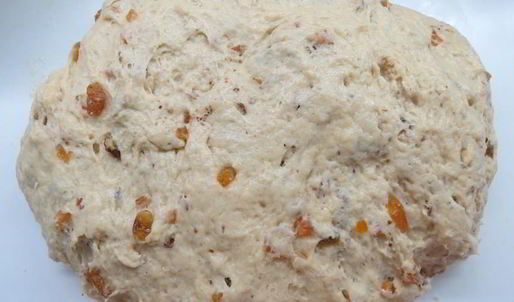 нежный заварной кулич