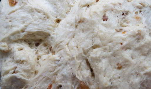 нежный заварной кулич