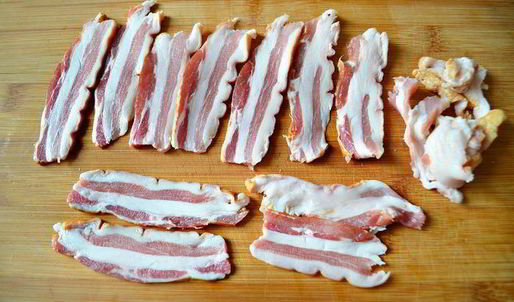 пасхальное мясное кольцо с перепелиными яйцами по-польски