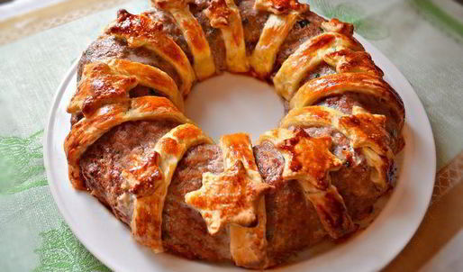 пасхальное мясное кольцо с перепелиными яйцами по-польски