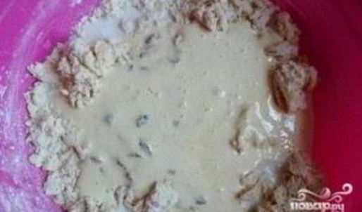 пасхальный кулич с изюмом и цукатами