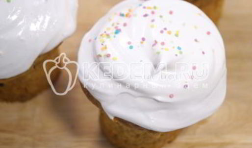 пасхальный кулич с изюмом