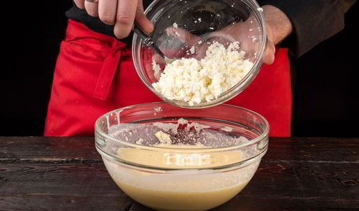 творожный кулич с курагой