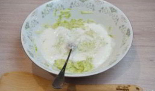 кабачковое суфле с индейкой под грибным соусом