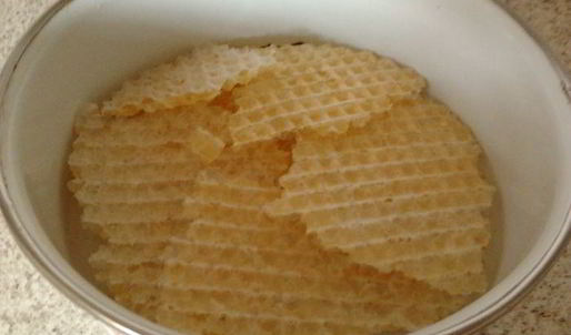 суфле из куриной печени в вафельных коржах