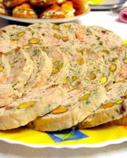 Рецепт суфле из курицы с фисташками