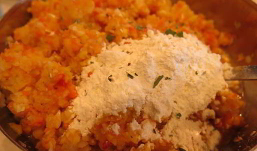 суфле из овощей под маслятами в сметане