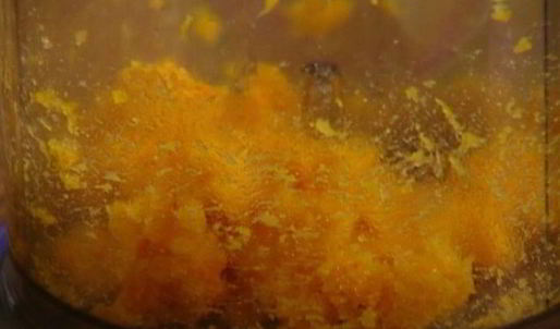 суфле из взбитых яиц с курагой