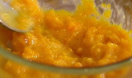 суфле из взбитых яиц с курагой