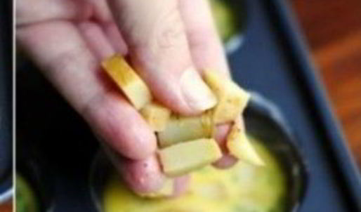 суфле с картофелем и колбасками