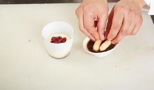 клюквенный тирамису