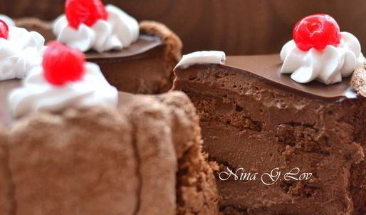 шоколадный тирамису с вишневым ликером