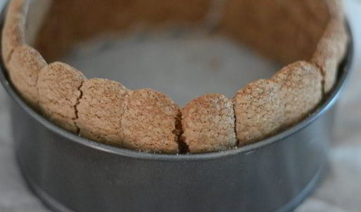 шоколадный тирамису с вишневым ликером