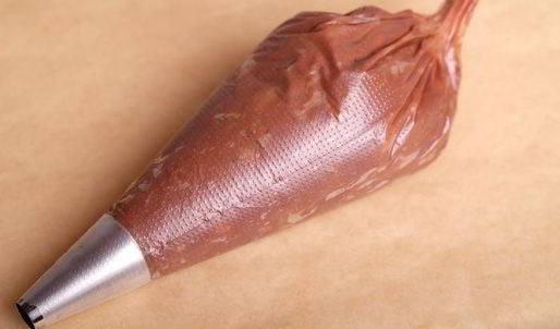 трюфели с абрикосовым пюре, курагой и ромом