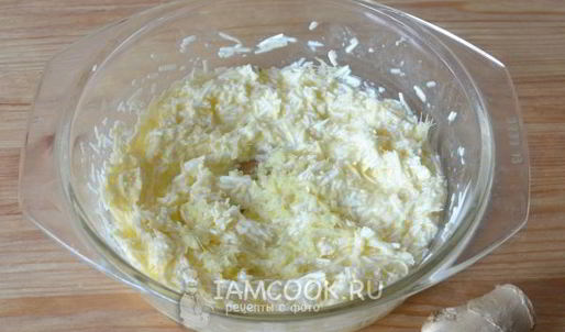 запеченная груша с креветками