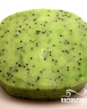 Желе из свежих киви с ревенем