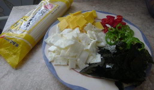 чанчи куксу — праздничная корейская лапша