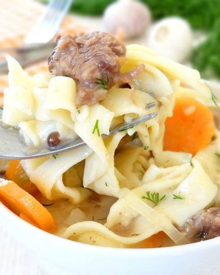 Рецепт домашней лапши со свининой