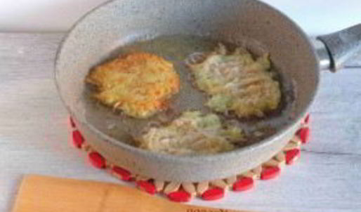 драники из картофеля, кабачка и яблока