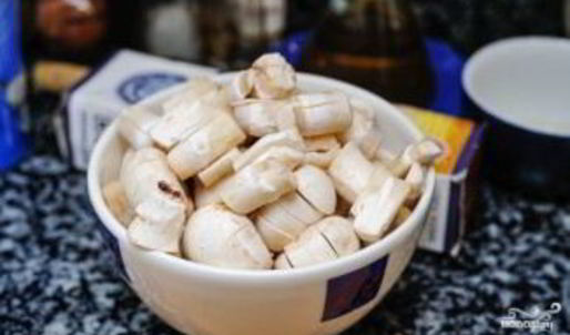 драники с грибным соусом