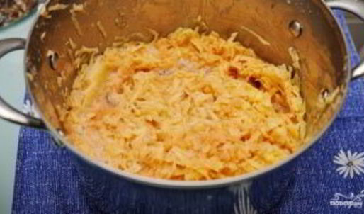 драники с грибным соусом