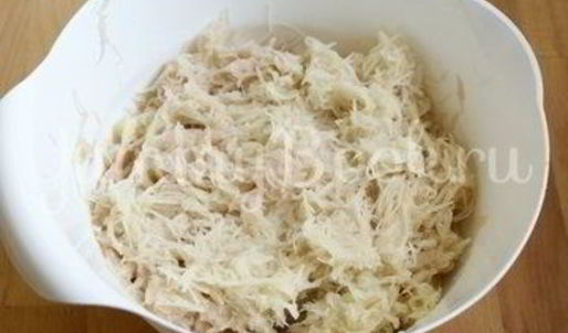 драники с мясом в горшочках