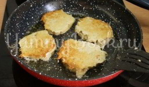 драники с мясом в горшочках