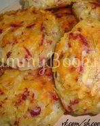 Драники с ветчиной, сыром и зеленью