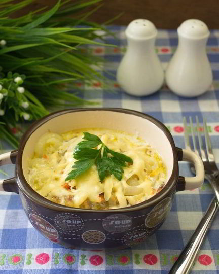 Рецепт драников в горшочках с мясом